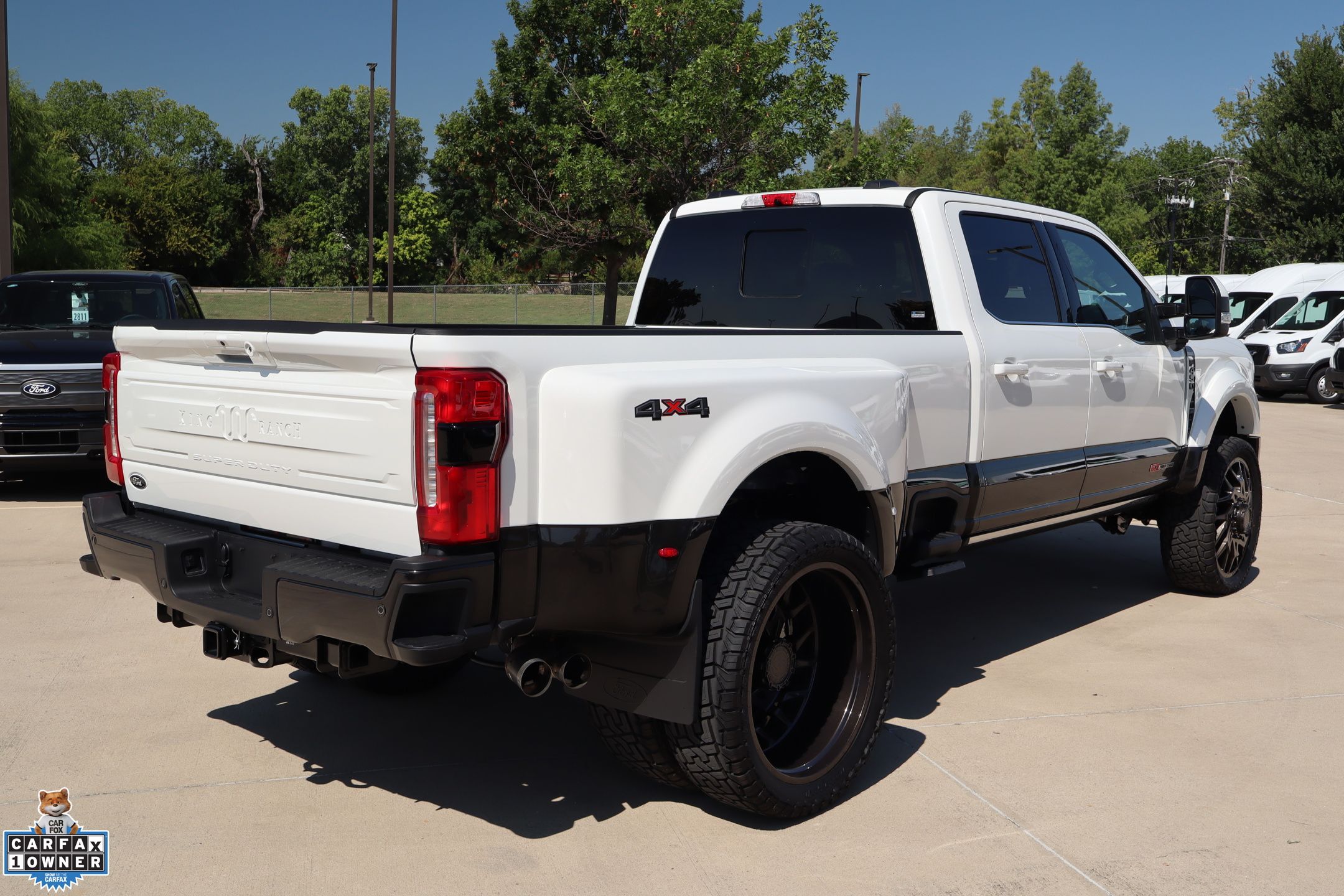 2025 Ford F-450 photo 3