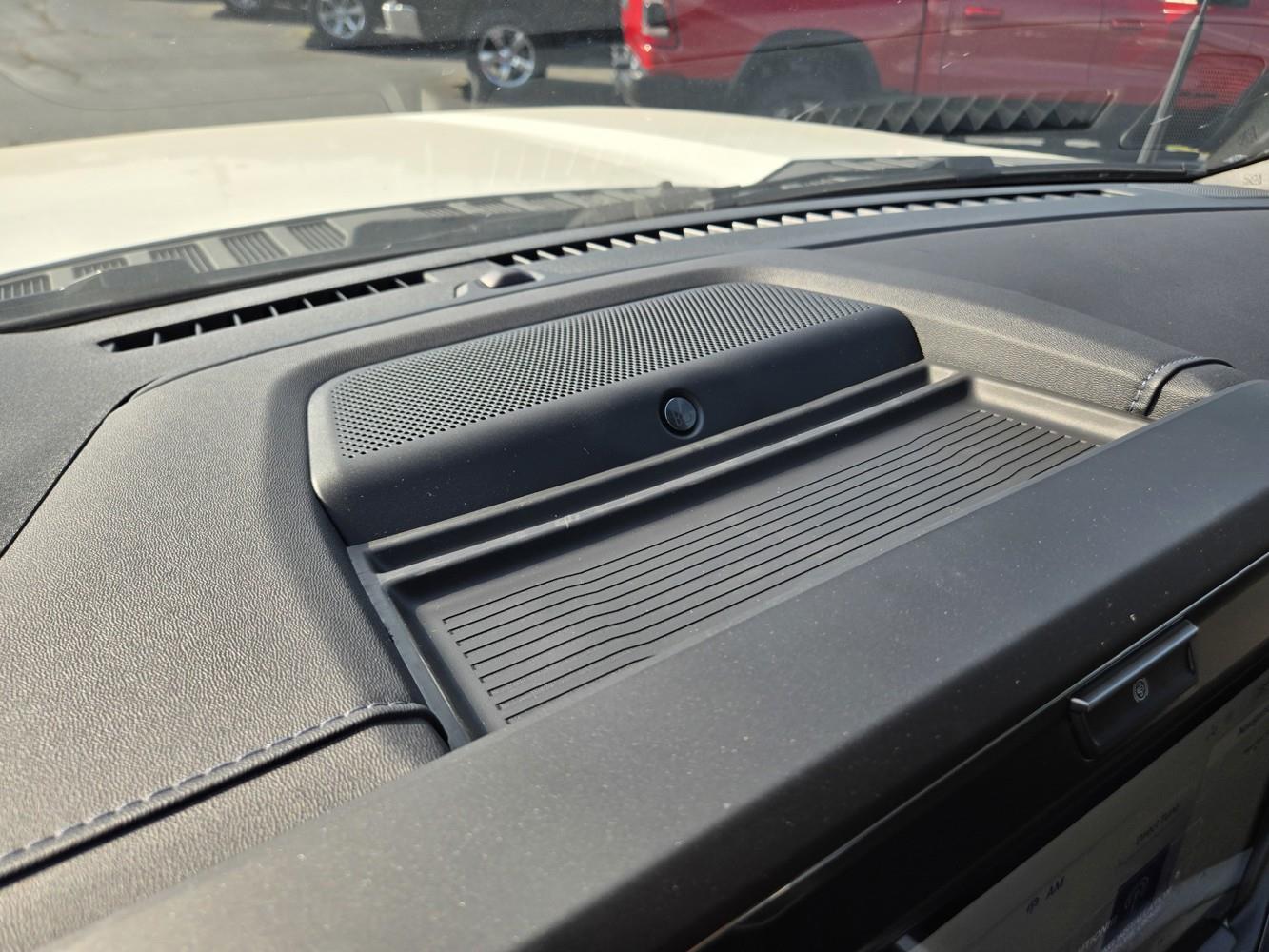 2026 Ford F-350 Platinum photo 5
