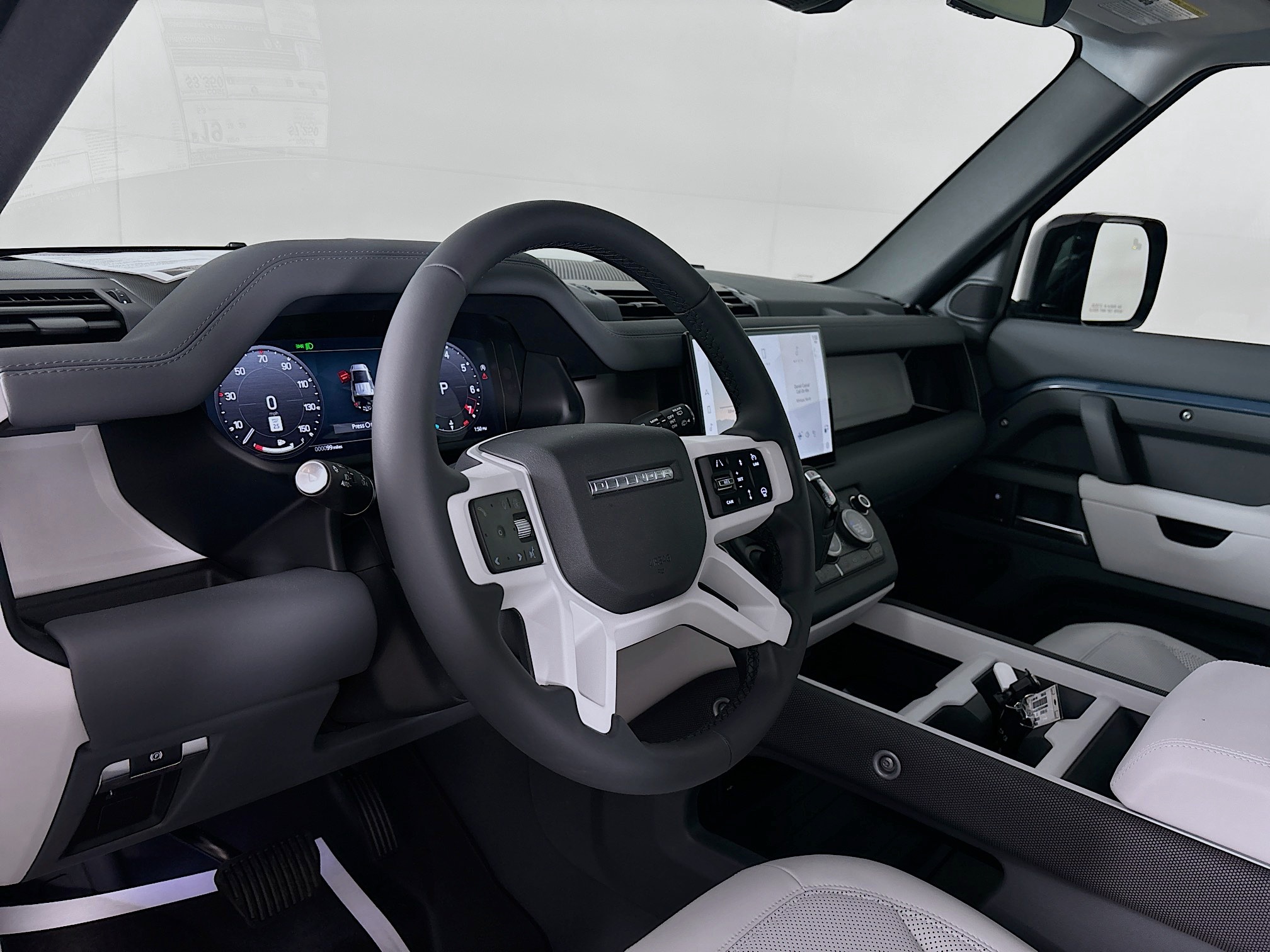 2025 Land Rover Defender 110 S photo 6