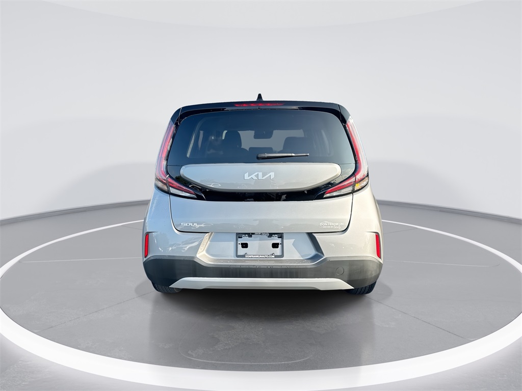 2025 Kia Soul LX photo 6