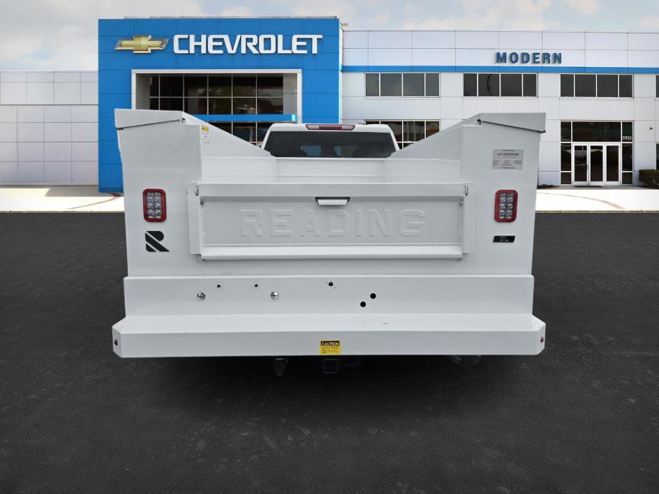 2025 Chevrolet Silverado 2500HD photo 4