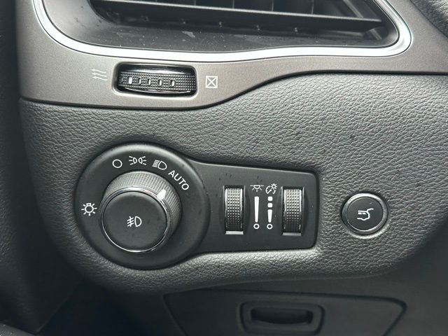 2020 Jeep Cherokee Latitude photo 13