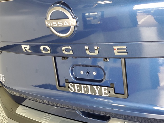 2023 Nissan Rogue SV photo 25