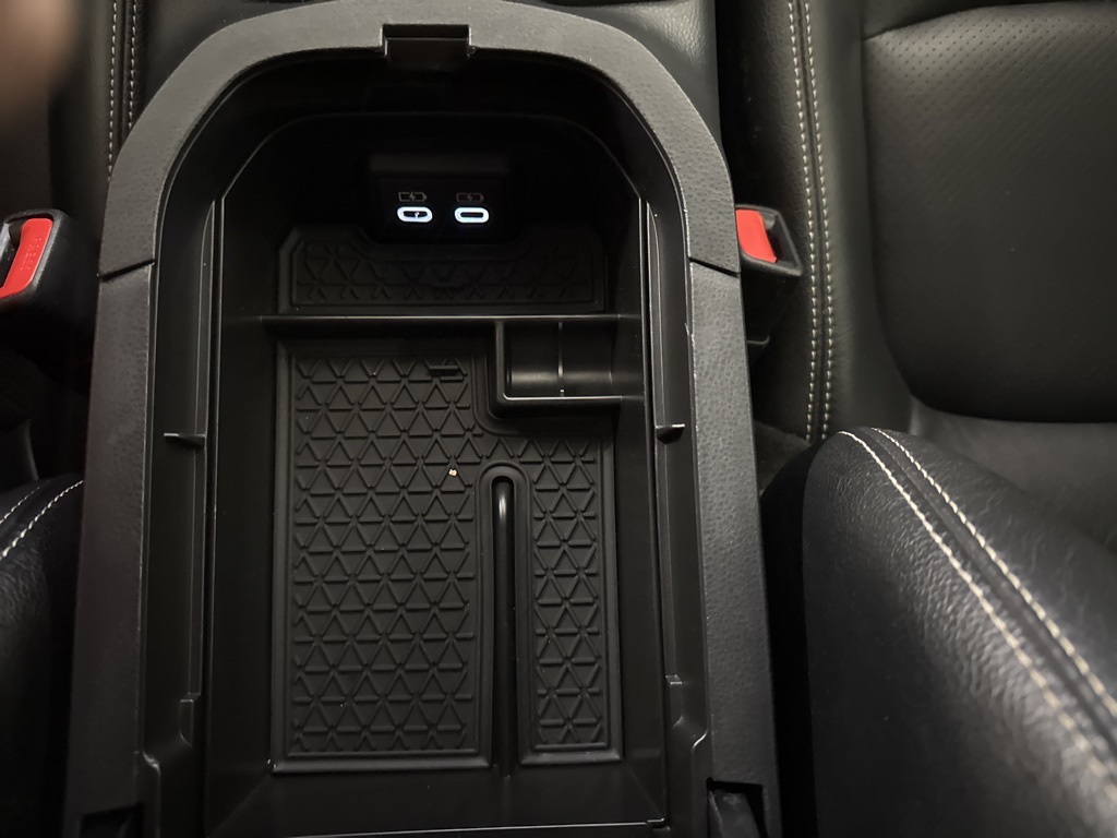 2023 Toyota RAV4 XLE photo 19