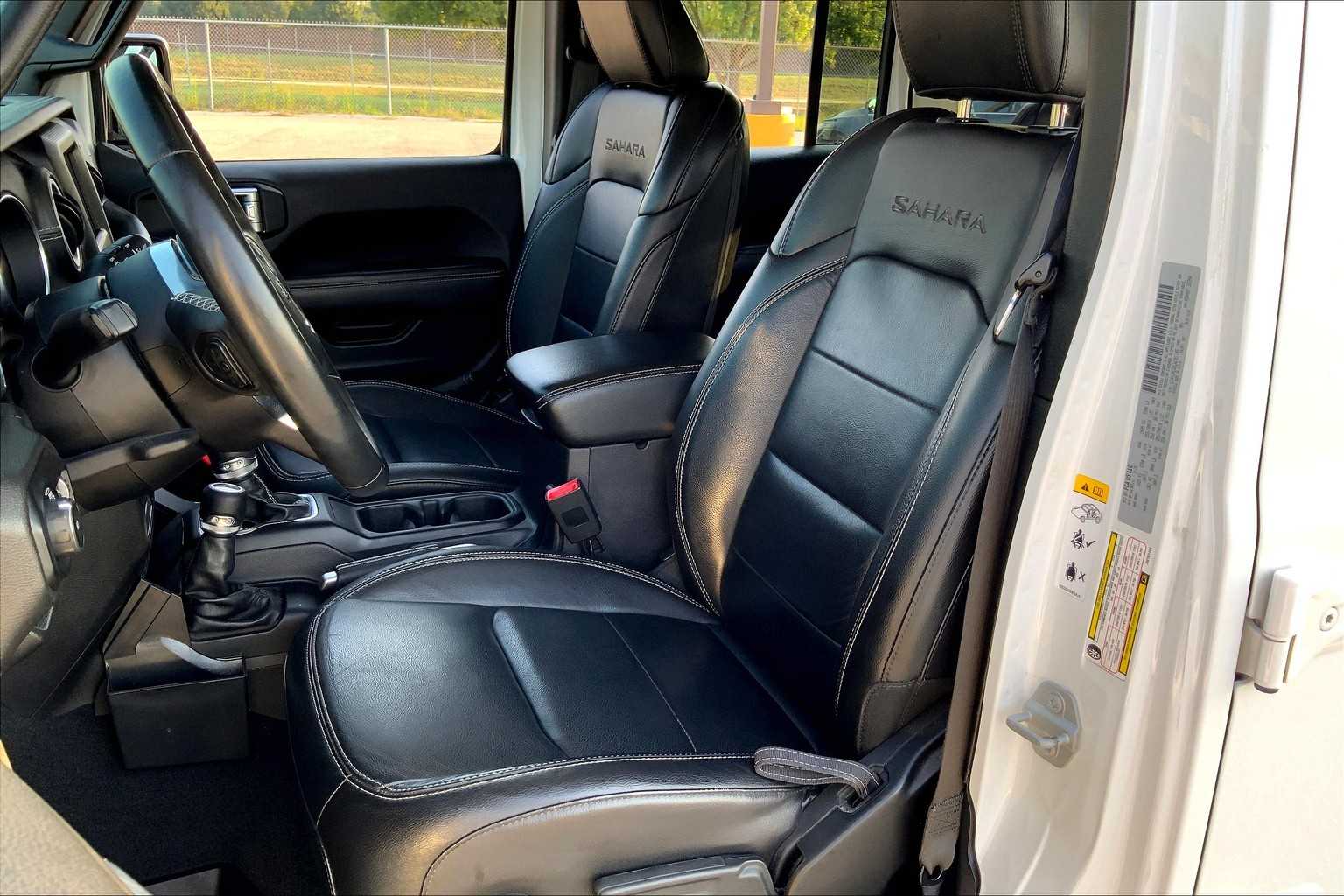 2018 Jeep Wrangler Unlimited Sahara photo 7
