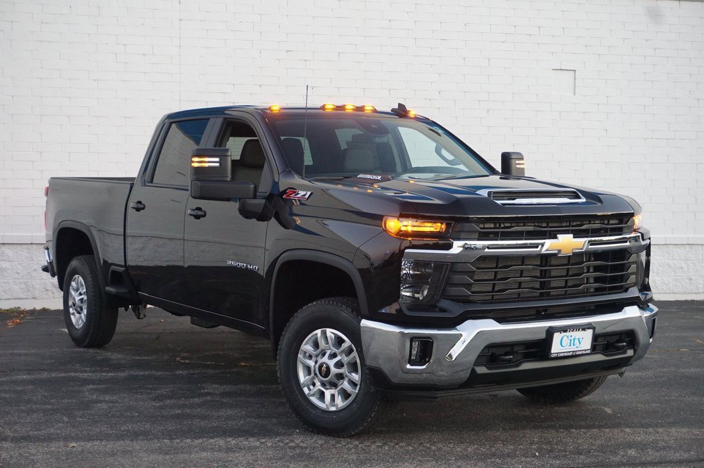 2026 Chevrolet Silverado 2500HD LT photo 2