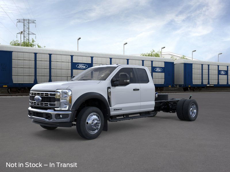 2026 Ford F-450 Super Duty Chassis Cab XL's photo