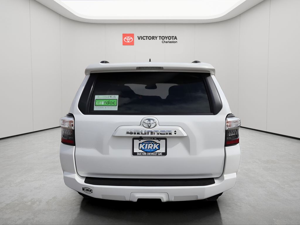 2023 Toyota 4Runner SR5 Premium photo 3