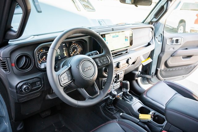 2025 Jeep Gladiator Rubicon photo 15