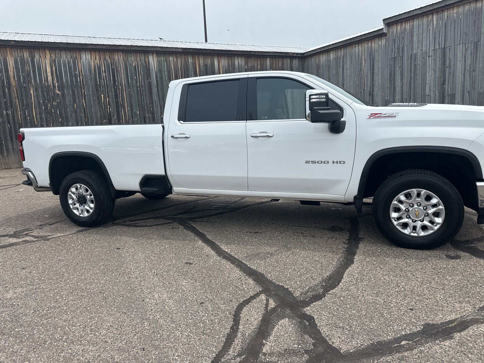 2024 Chevrolet Silverado 2500HD LTZ photo 4