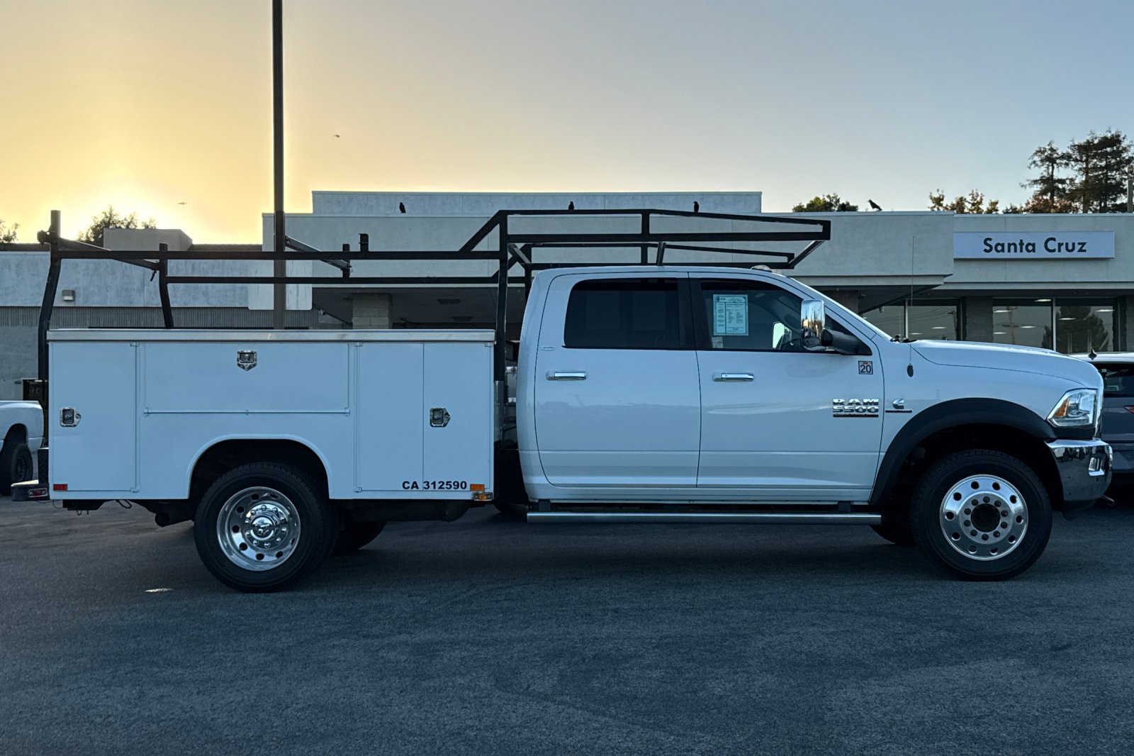 2017 Ram 5500 photo 3