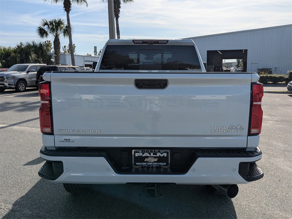 2026 Chevrolet Silverado 2500HD High Country photo 4