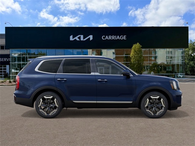 2025 Kia Telluride S photo 3