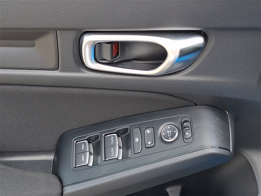 2025 Honda Civic Hatchback Sport photo 12