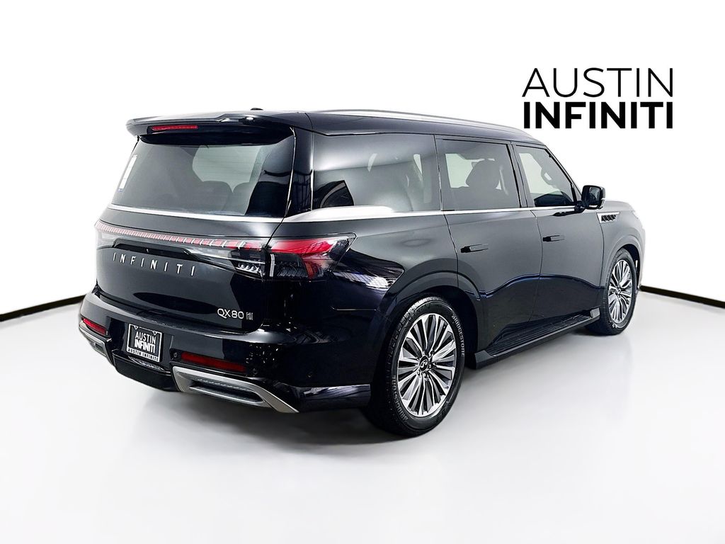 2025 Infiniti QX80 Luxe photo 3
