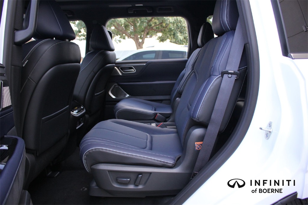 2026 Infiniti QX80 Sensory photo 16