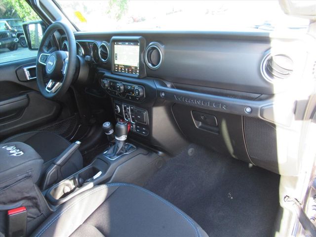 2023 Jeep Wrangler Rubicon 4xe photo 12