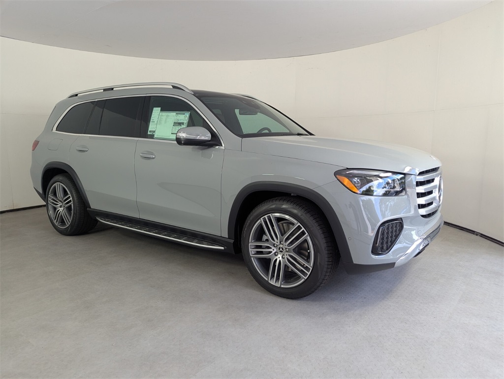 2026 Mercedes-Benz GLS Base's photo