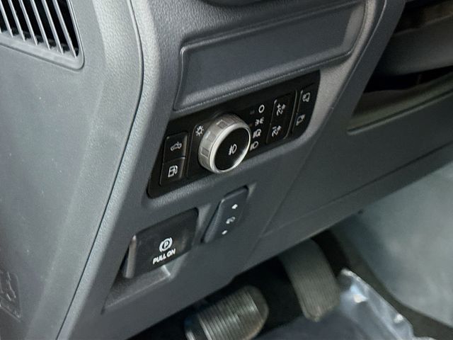 2025 Ford F-150 Lariat photo 10
