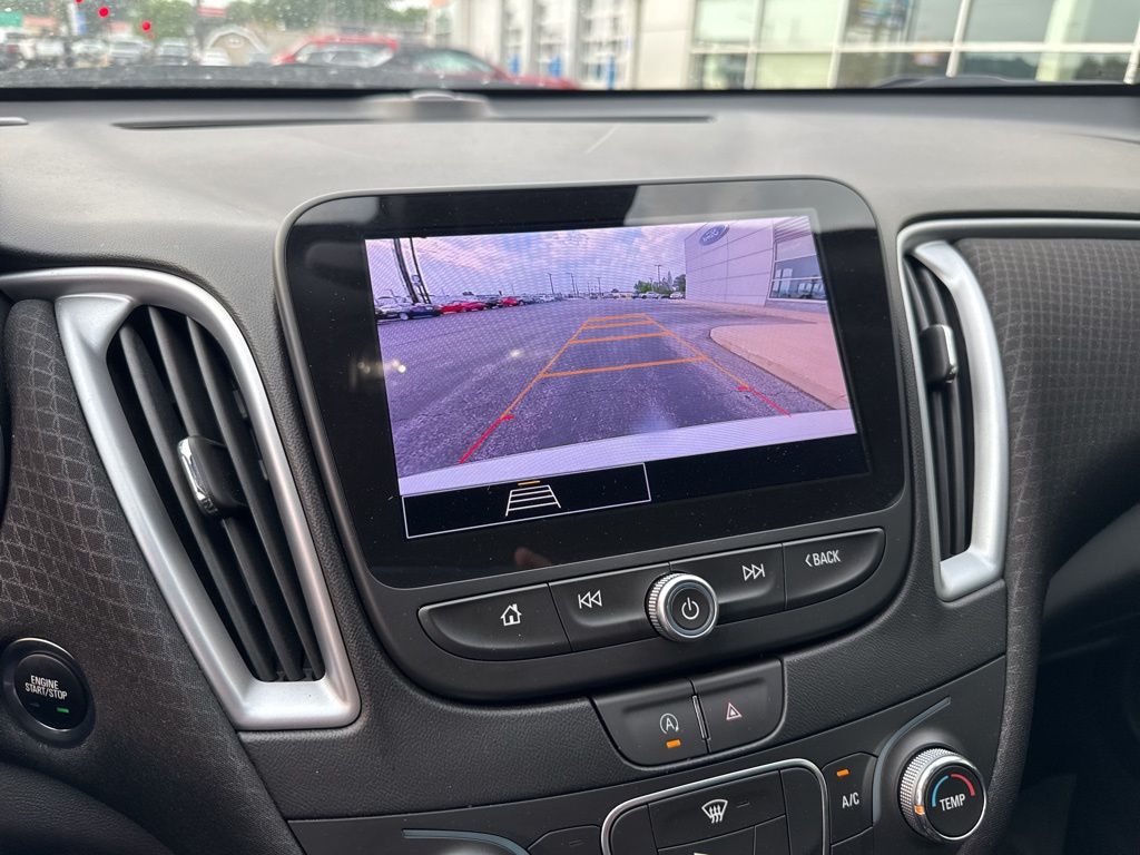 2023 Chevrolet Malibu LS photo 21