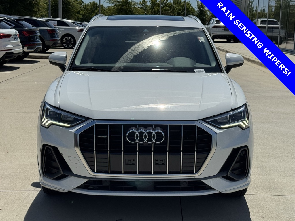 2022 Audi Q3 S line Premium Plus photo 2
