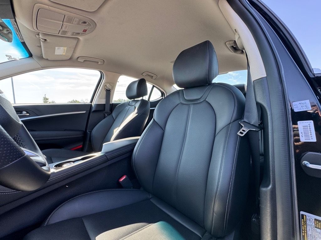 2025 Genesis G70 2.5T photo 15
