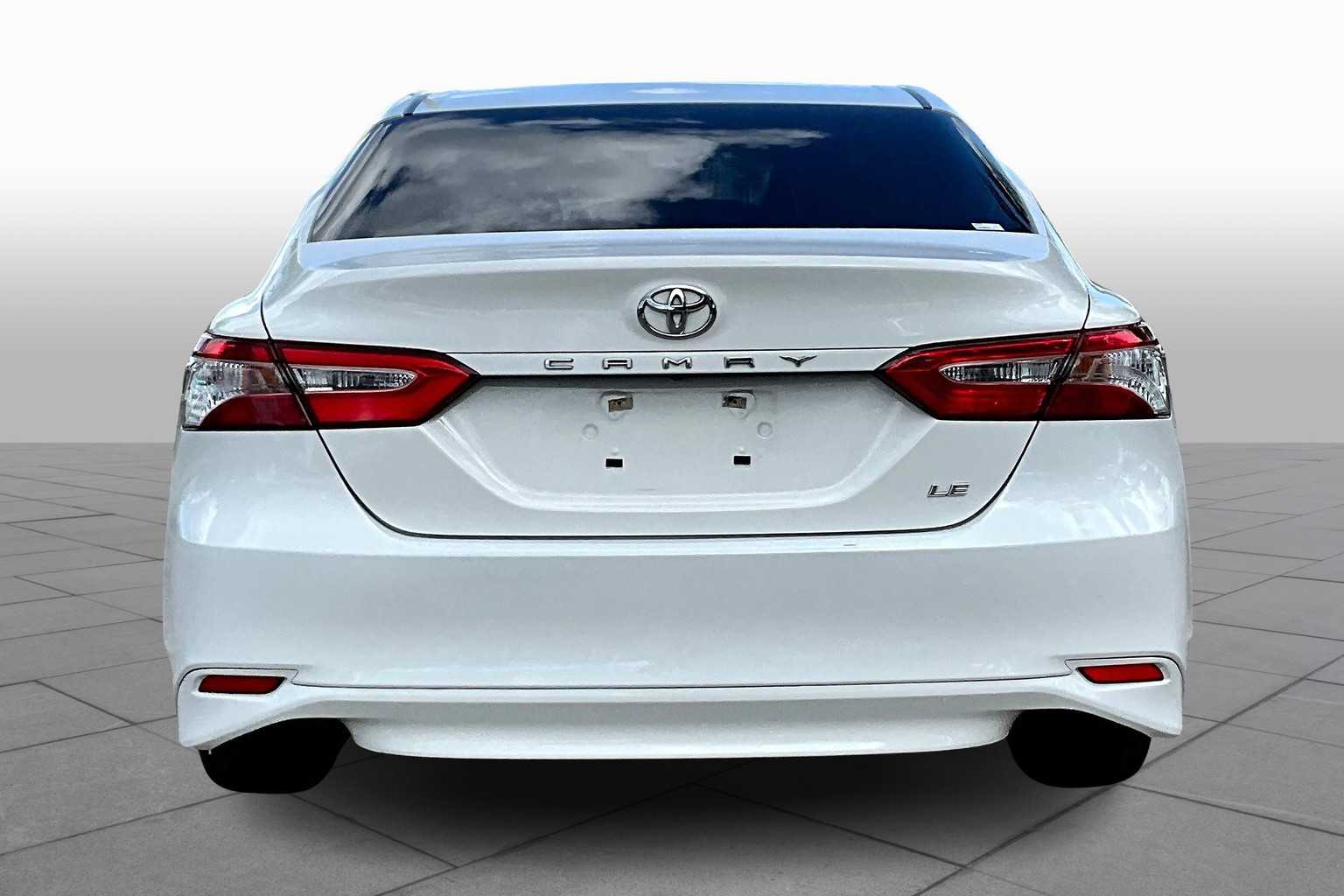 2018 Toyota Camry XLE XSE photo 4