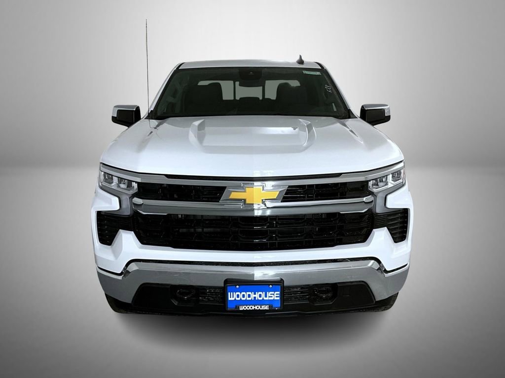 2026 Chevrolet Silverado 1500 LT photo 2