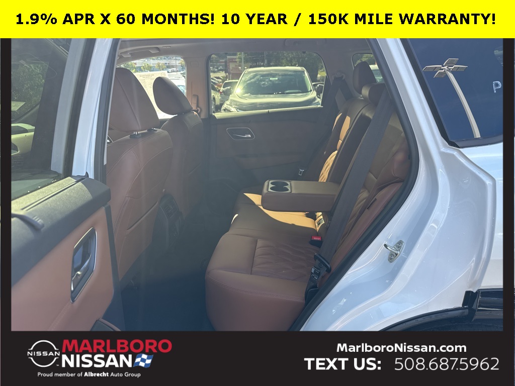 2026 Nissan Rogue Platinum photo 14