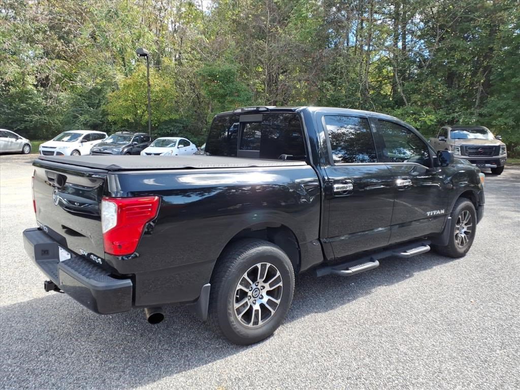 2021 Nissan Titan SV photo 3