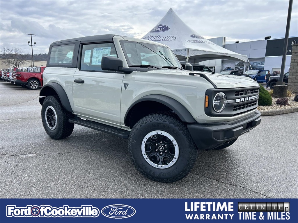 2025 Ford Bronco 2-Door Base's photo