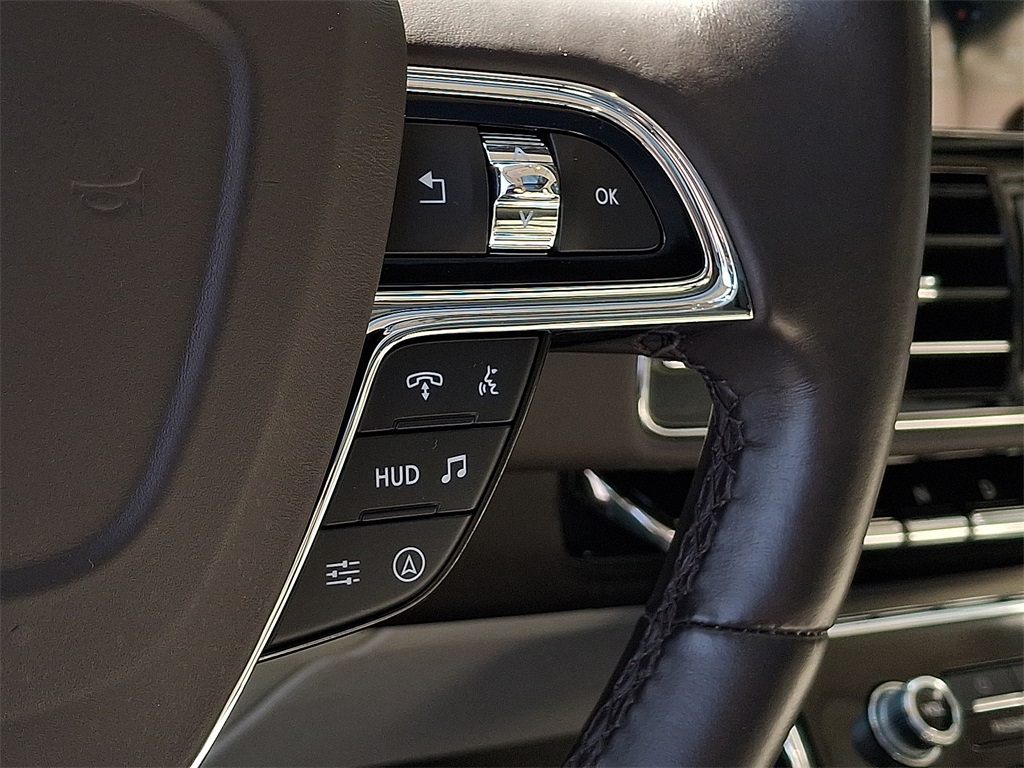 2023 Lincoln Navigator L photo 17