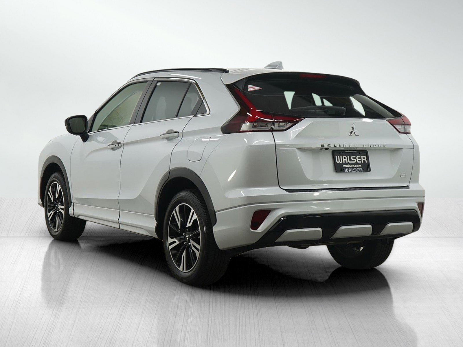 2024 Mitsubishi Eclipse Cross SEL photo 3