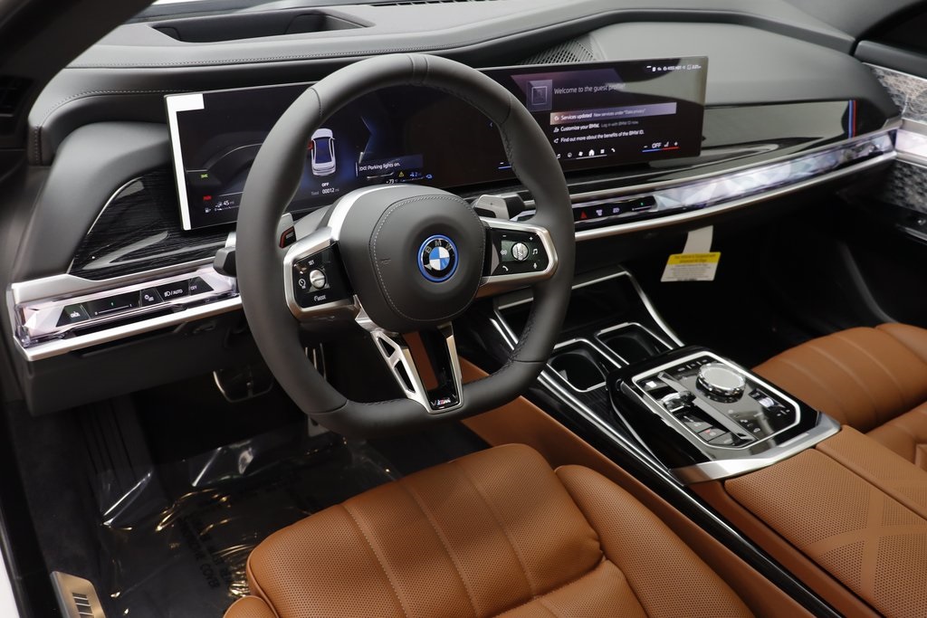2026 Bmw 750e photo 7