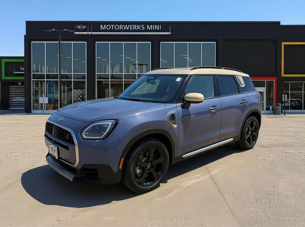 2026 MINI Countryman S's photo