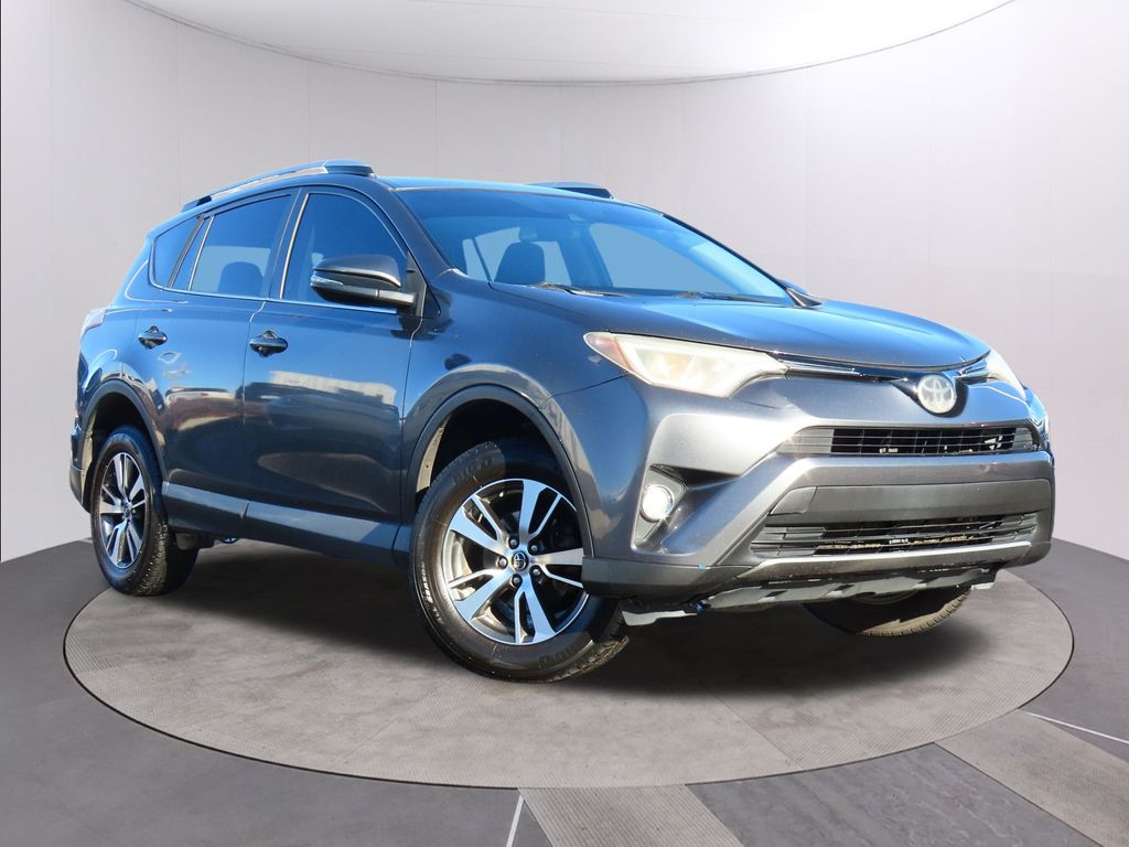 2018 Toyota RAV4 XLE's photo