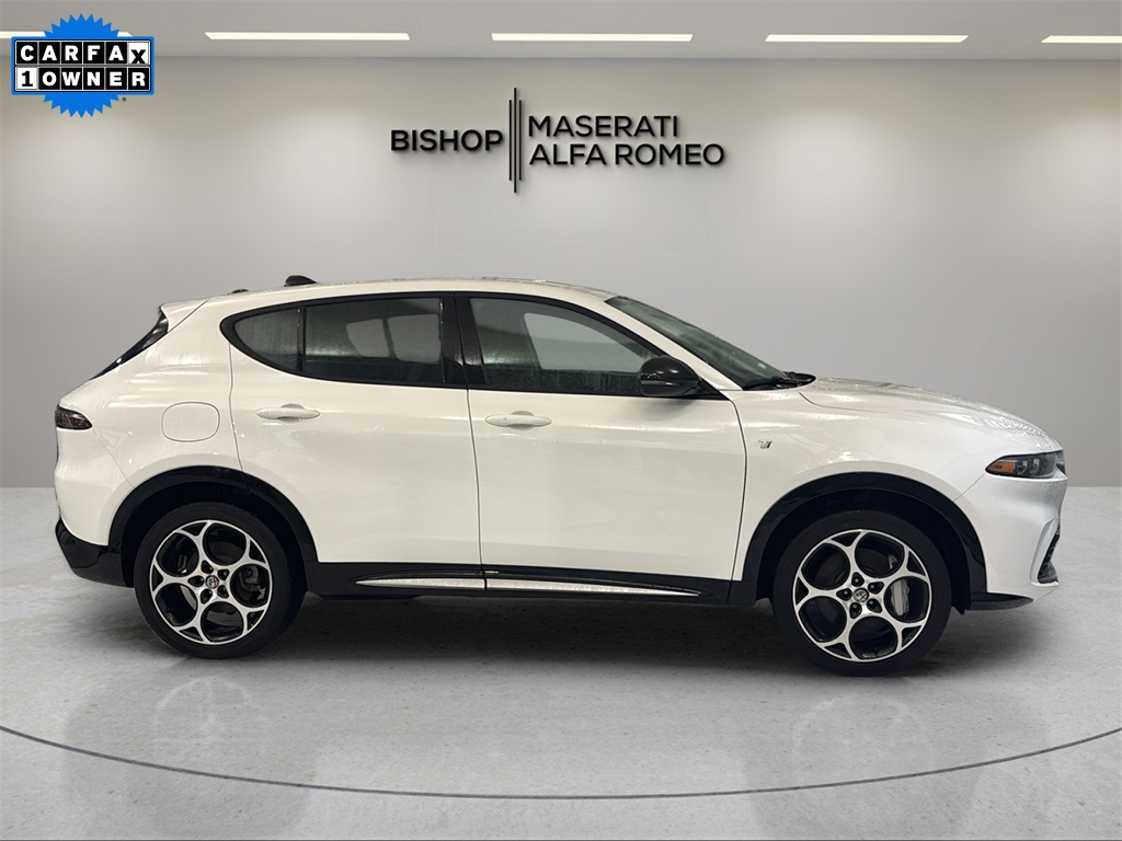 2024 Alfa Romeo Tonale Ti photo 2