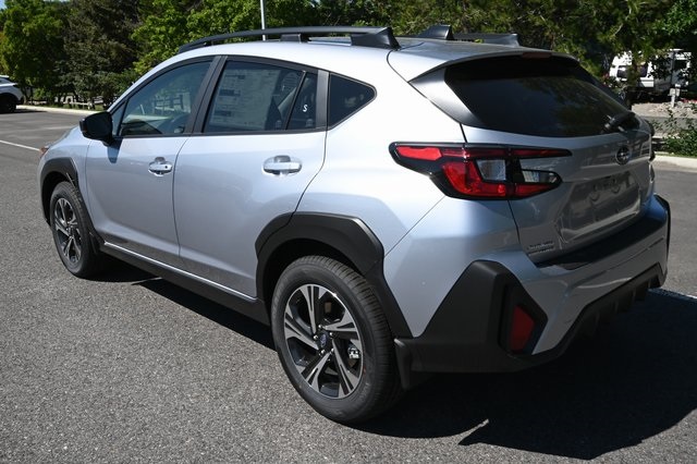 2025 Subaru Crosstrek Premium photo 3