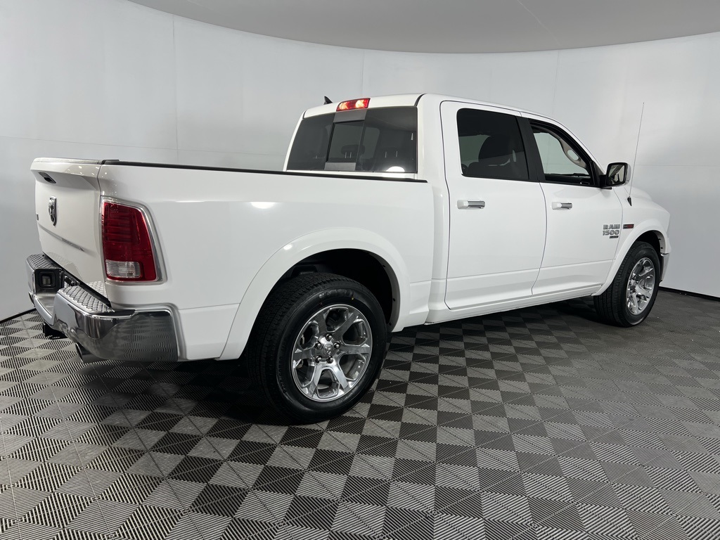 2019 Ram 1500 Classic Laramie photo 3