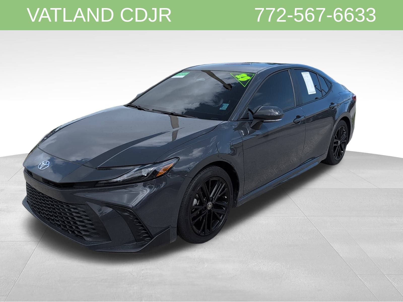 2025 Toyota Camry SE photo 3