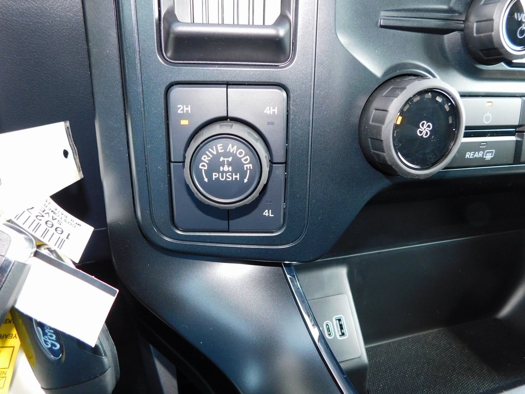 2025 Ford F-150 STX photo 28