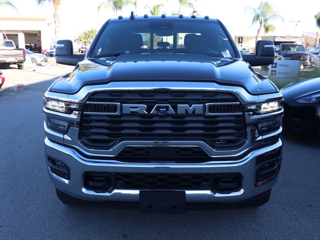 New 2026 Granite Crystal Metallic Clear-Coat Exterior Paint RAM Tradesman image 8