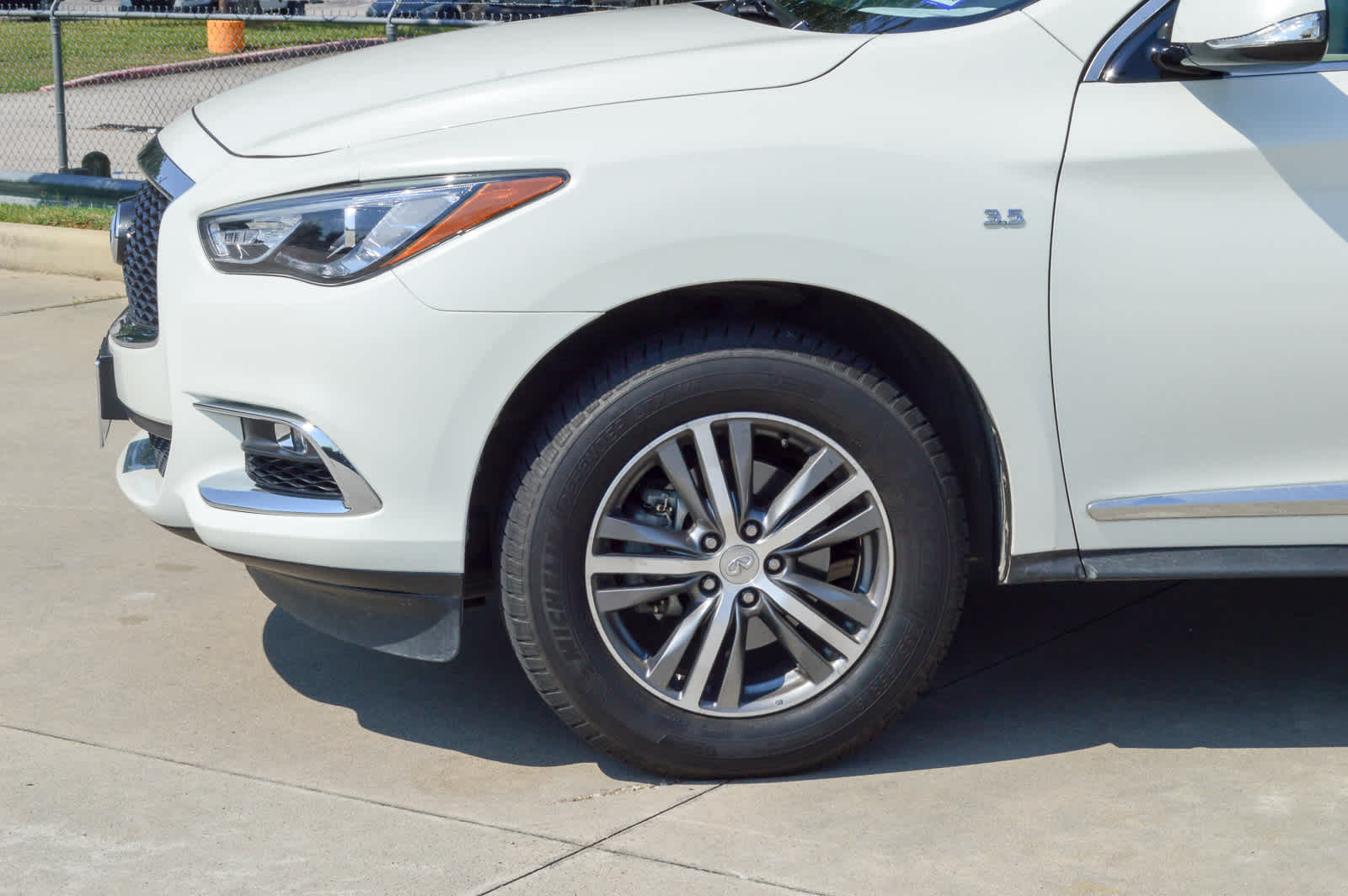 2020 Infiniti QX60 Pure photo 9