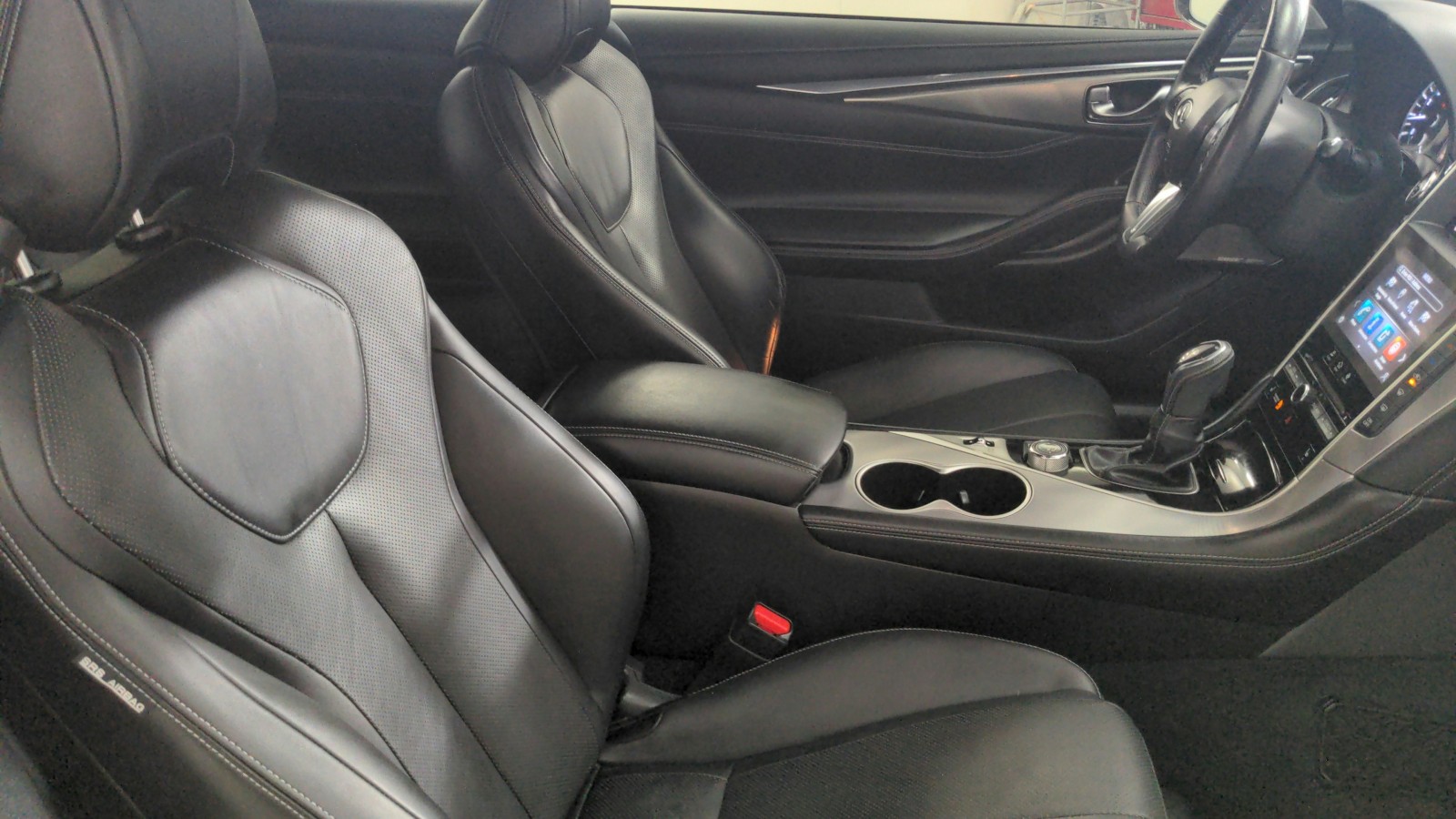 Used 2022 Graphite Shadow INFINITI LUXE image 28