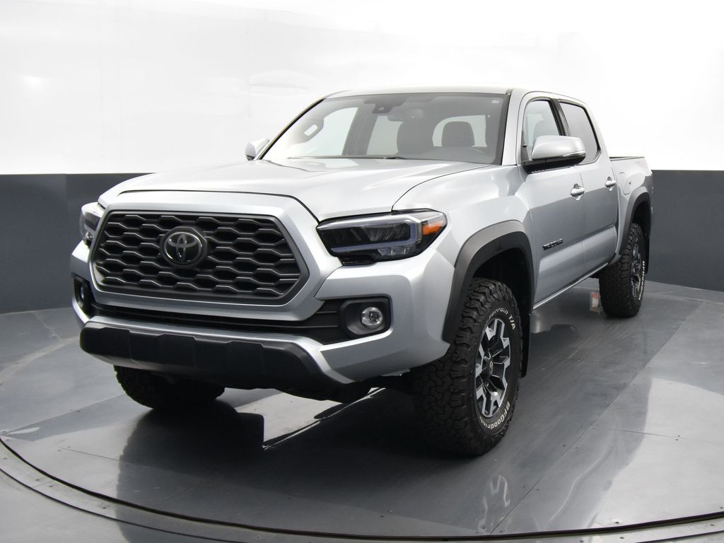 2023 Toyota Tacoma TRD Off-Road photo 3