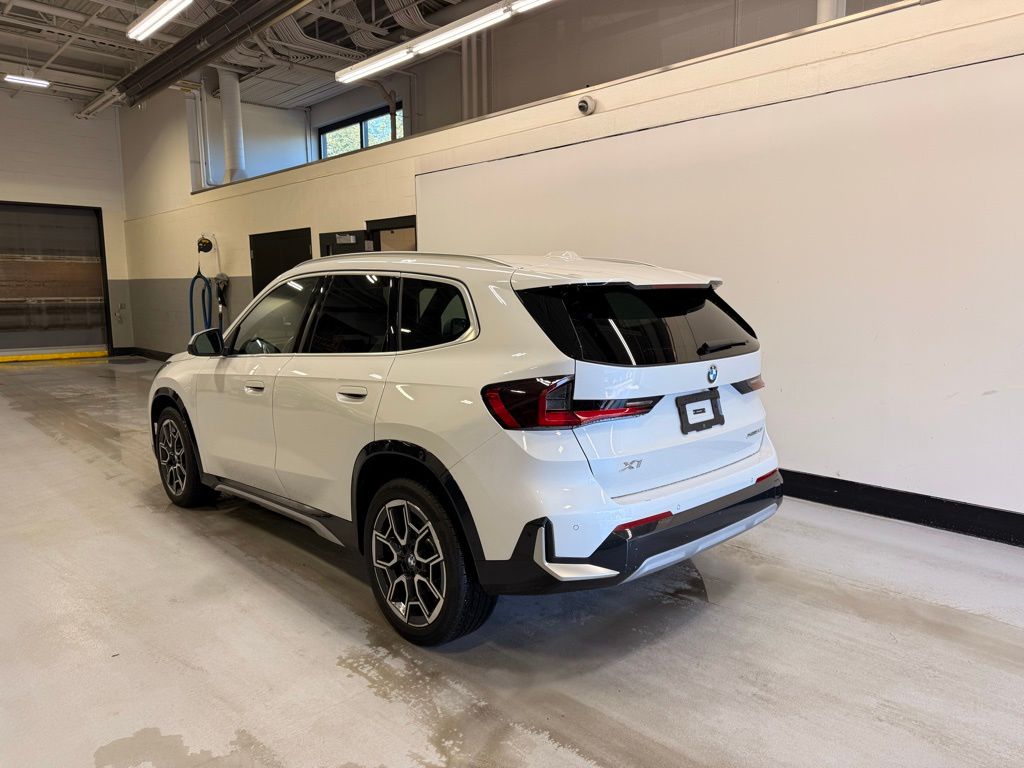 2023 Bmw X1 XDrive28i photo 3