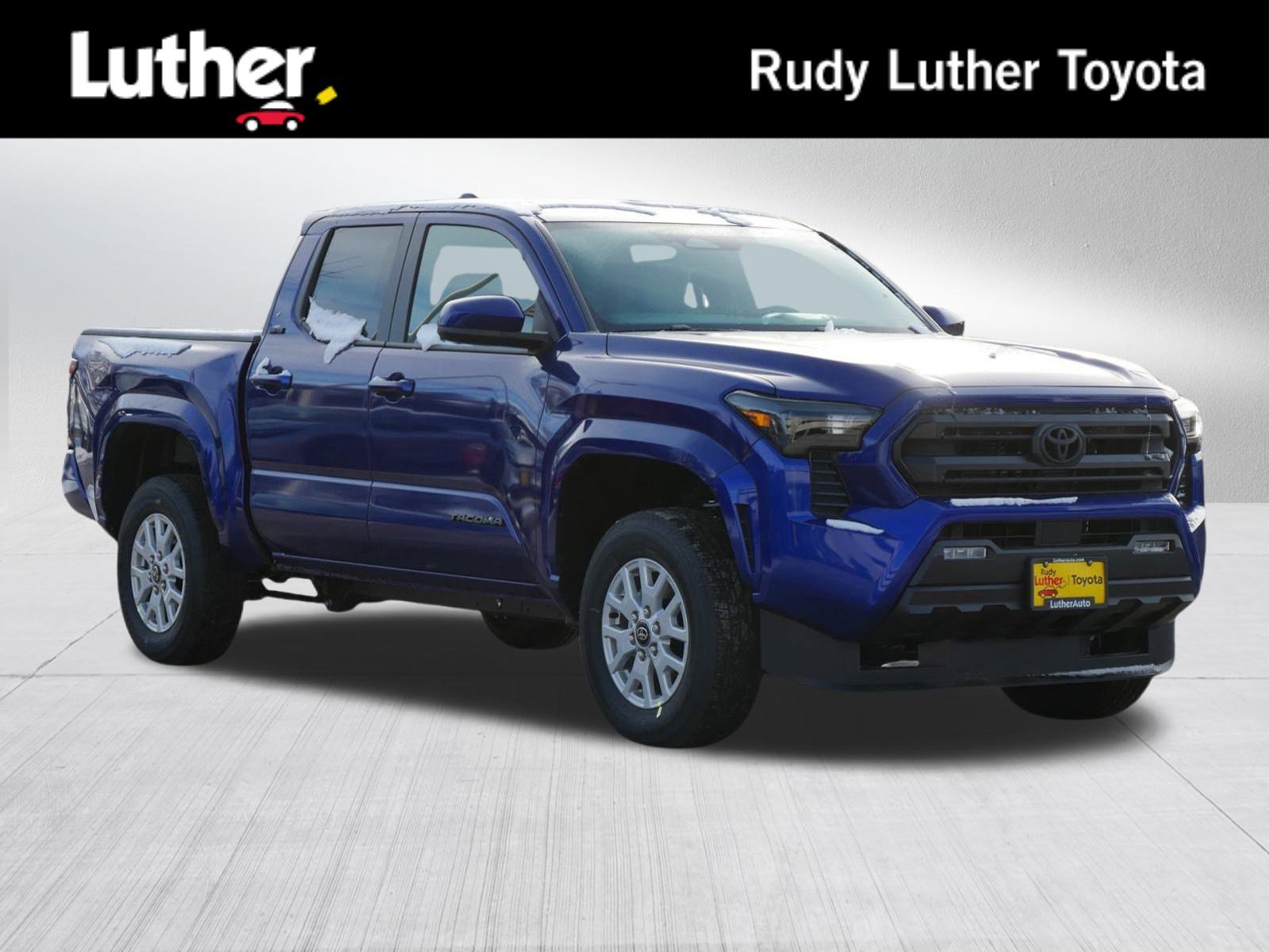 2025 Toyota Tacoma SR5's photo