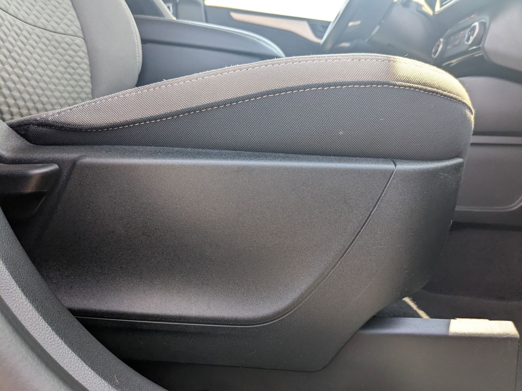 2022 Ford Escape SE photo 27