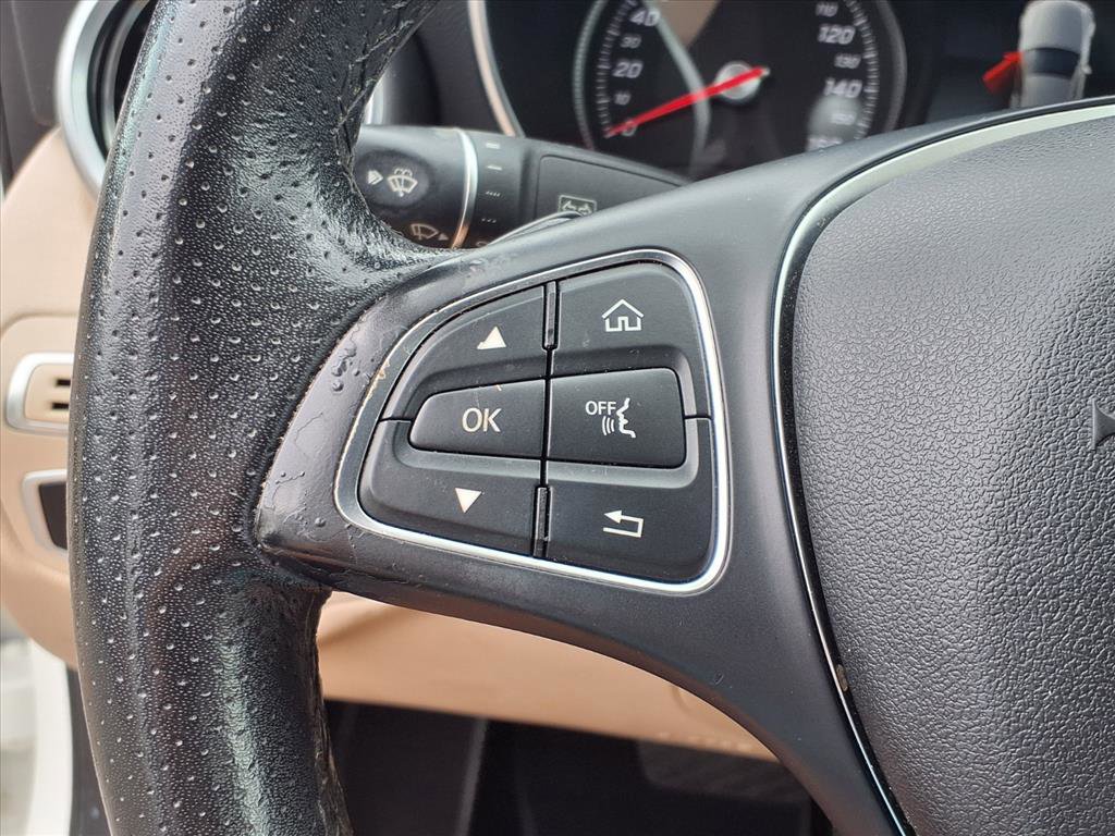 2018 Mercedes Benz C 300 photo 15