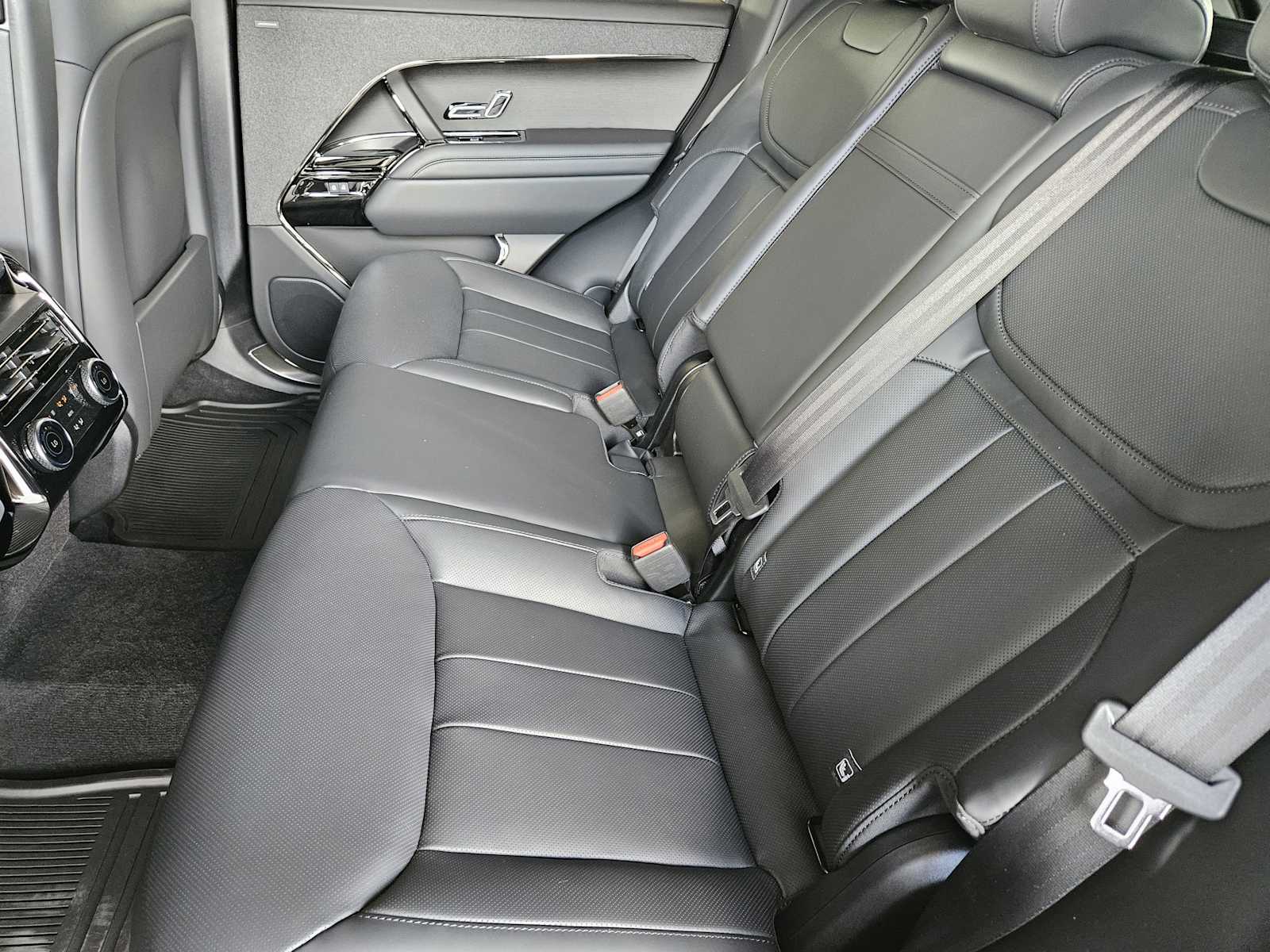 2025 Land Rover Range Rover Sport SE photo 20